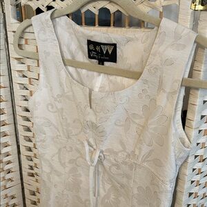 VINTAGE White Floral Sleeveless Dress